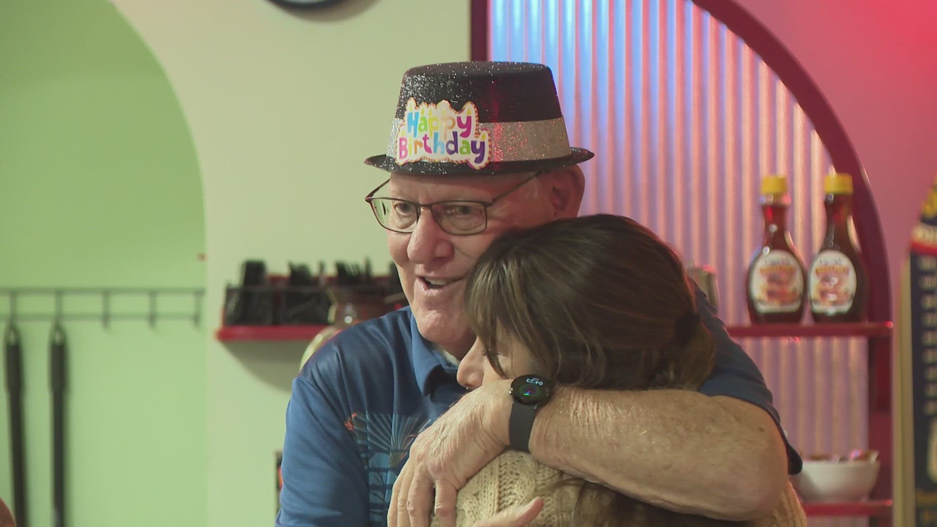 Bruce Duncan turned 86 years old. So, staff at Hogan's Diner decided to plan a surprise birthday for him.