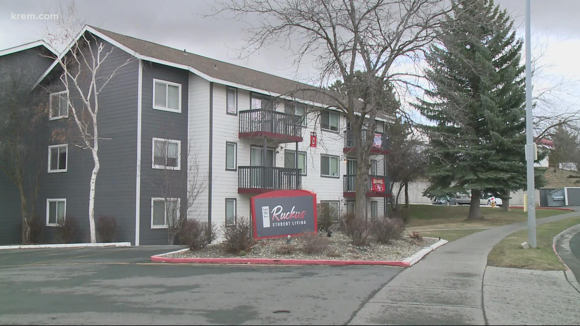 Pullman police discovered a dozen dead animals inside a College Hill apartment in Pullman on Wednesday.