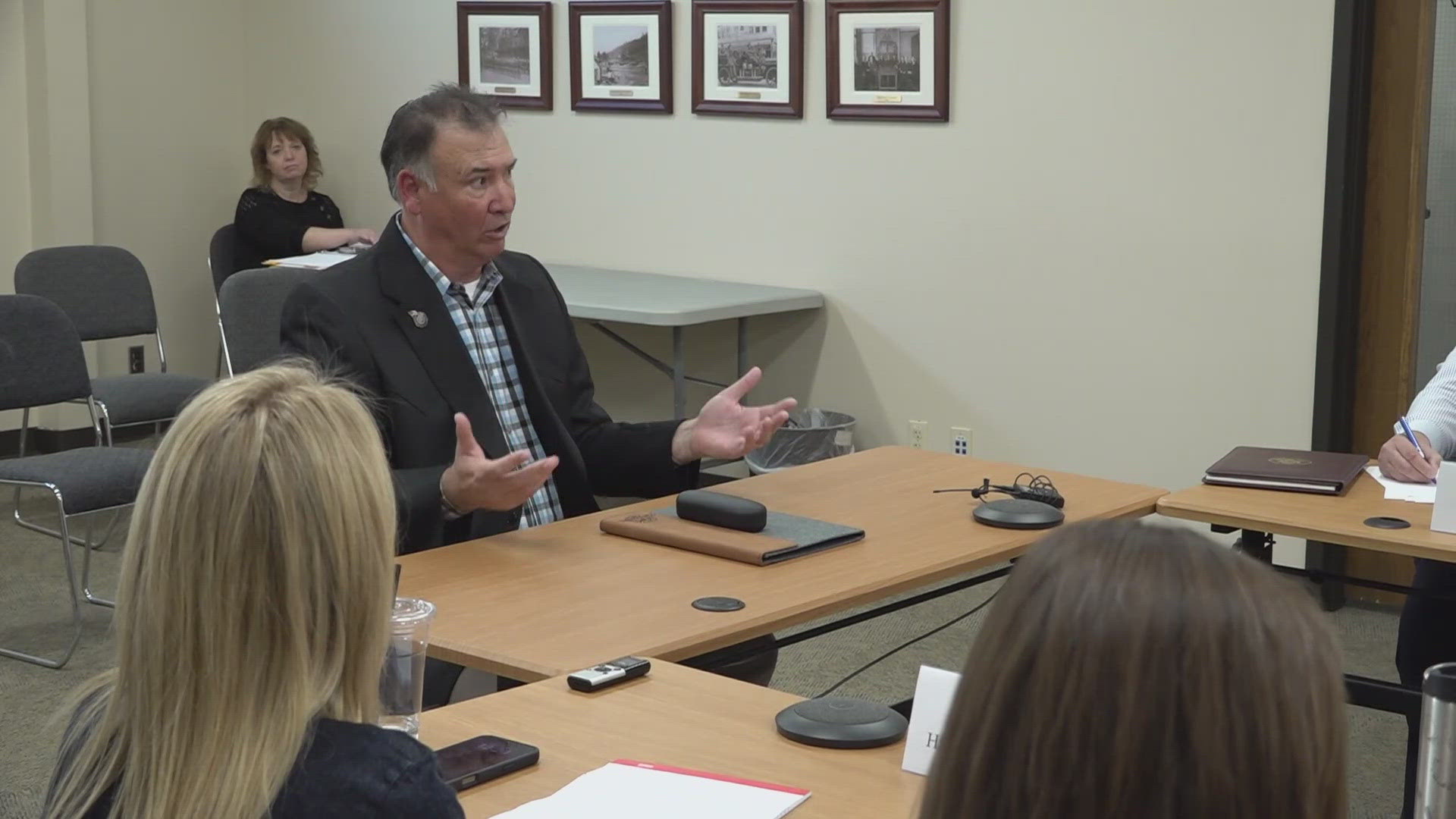 The CDA City Council swore in Kenneth Gabriel as the "Seat 4" council member on Tuesday night.