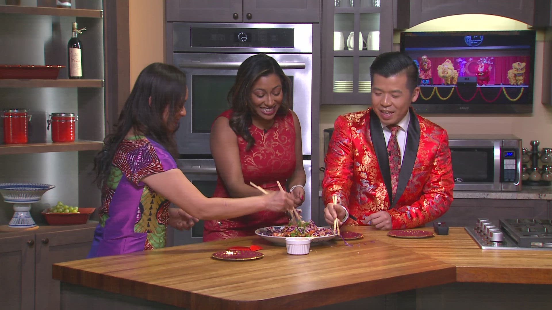 Lynn Yew Evers joined the show to talk about this weekend’s event at the Spokane Convention Center and she showed off a unique dish called Lo Sang.