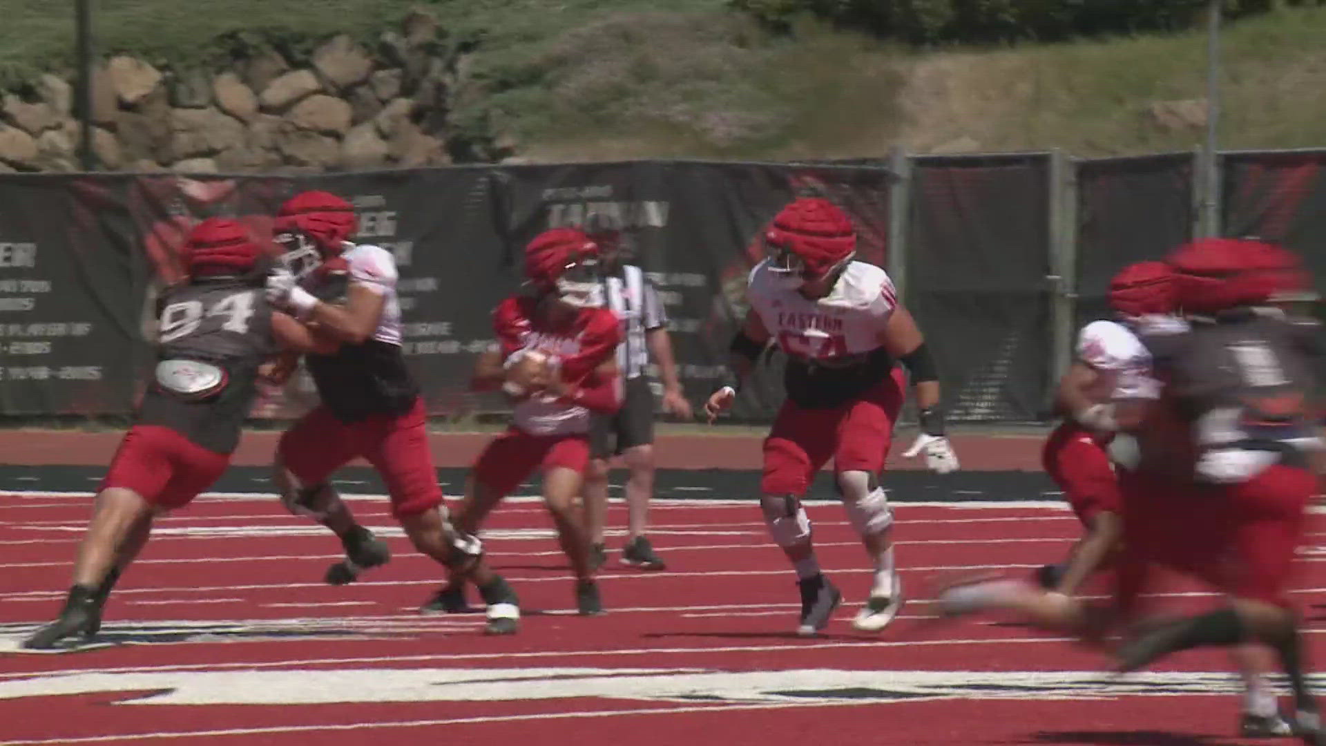 Alphonse Oywak had an interception, Michael Wortham broke a 90 yard touchdown run and Mt. Spokane alum Bode Gardner had a nice day.