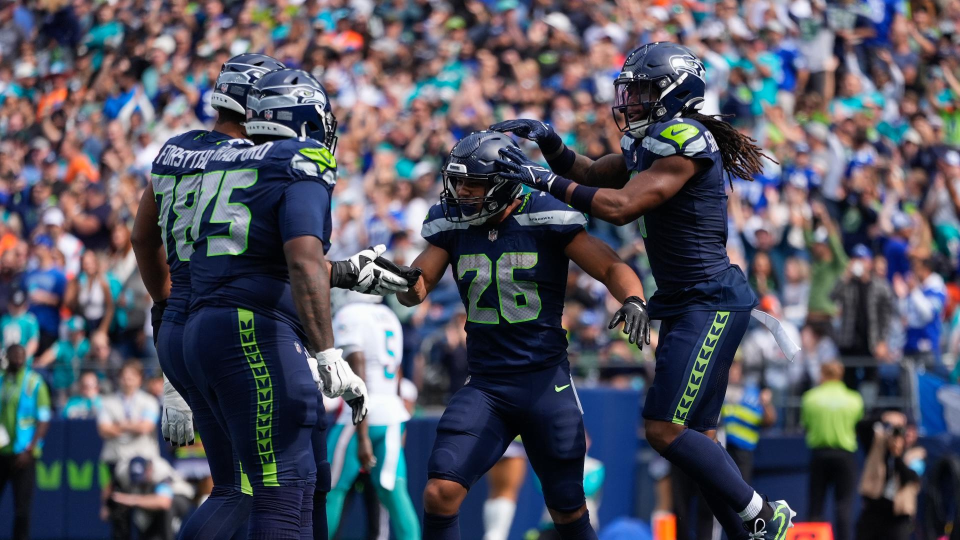 Geno Smith threw for 289 yards and a 71-yard touchdown to DK Metcalf, Zach Charbonnet rushed for two TDs, and the Seattle Seahawks beat Miami 24-3.