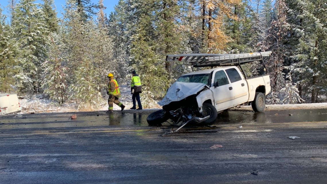 Deadly crash blocks 395 south of Chewelah