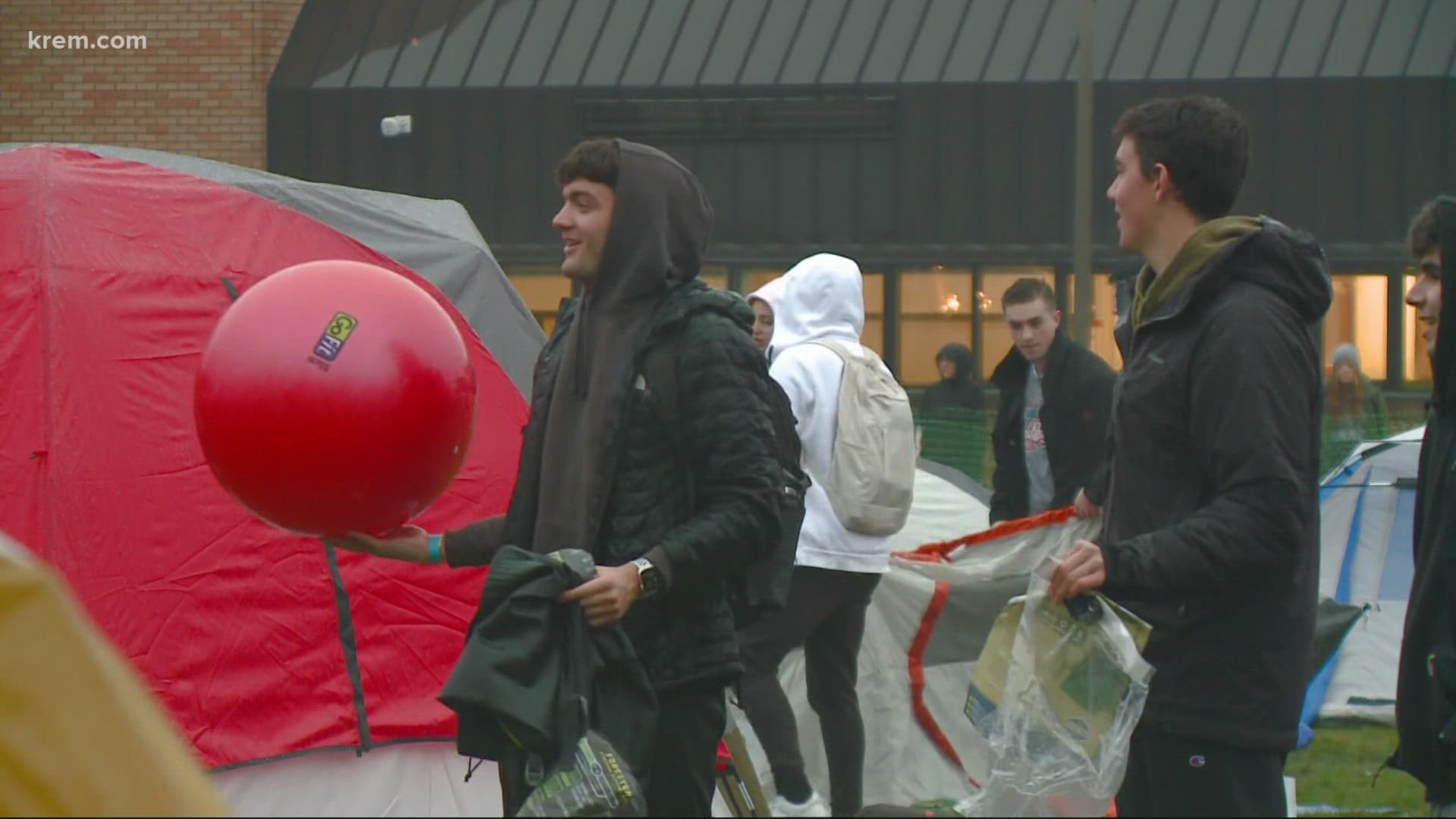Students weathered the elements to get their tickets to Gonzaga vs. Texas