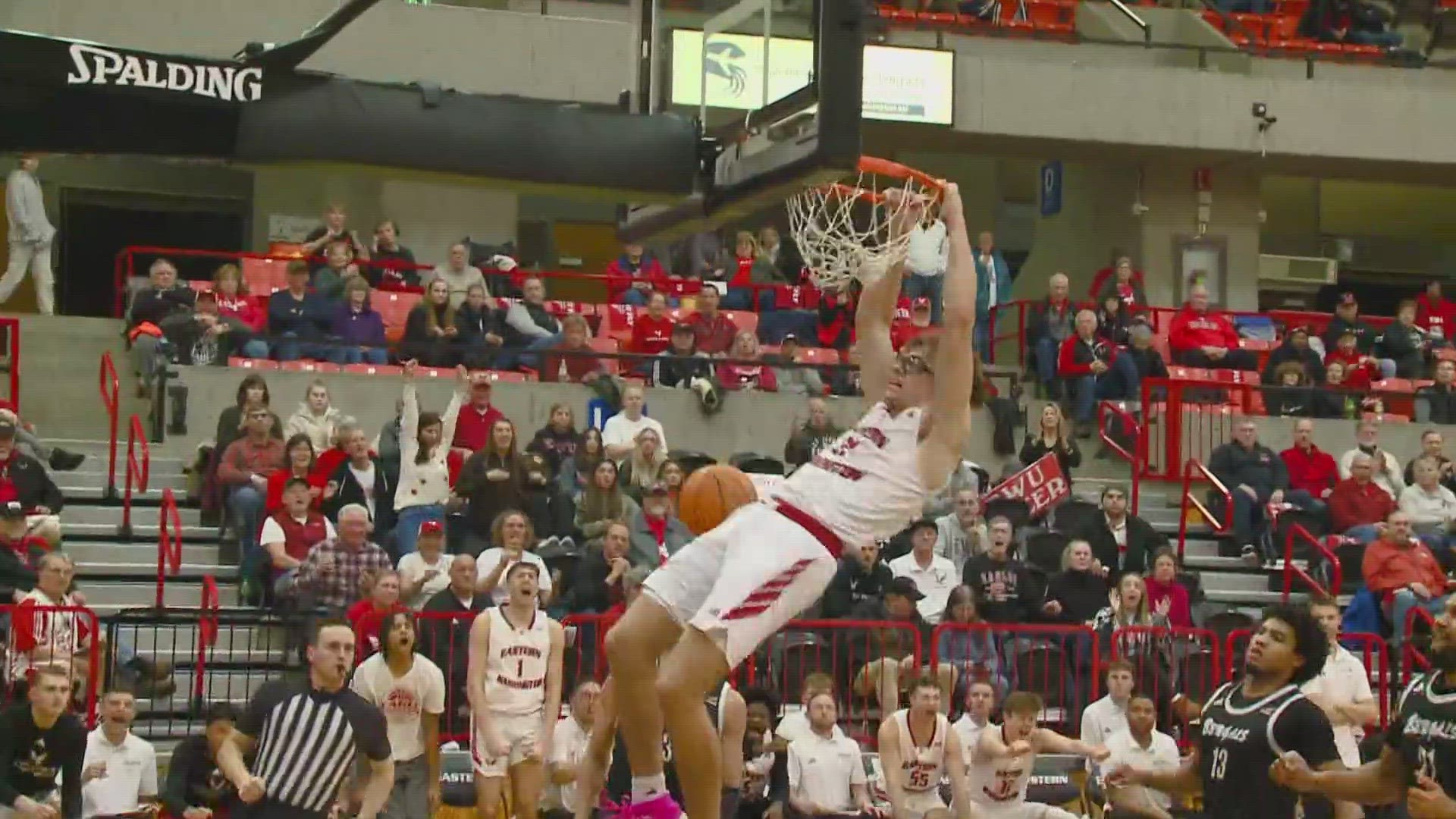 Casey Jones scored a game high 26 points in the EWU win. The Eags are now 11-1 in Big Sky play.