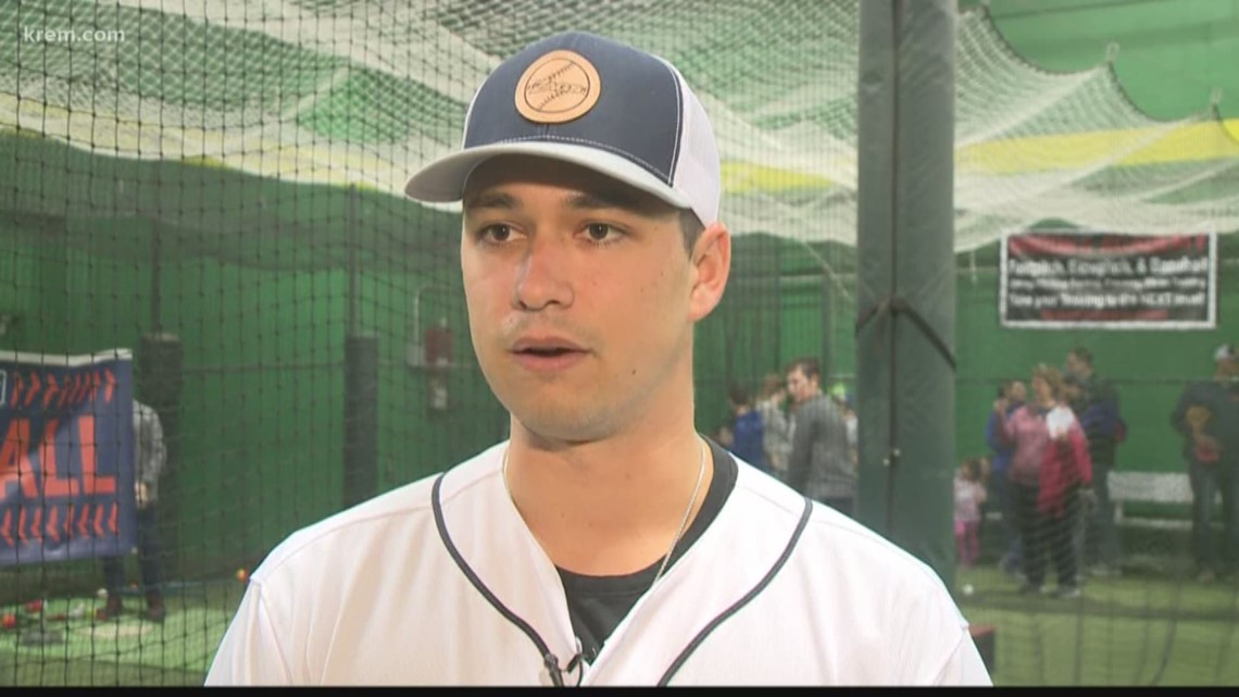 Seattle Mariners sign GU grad Marco Gonzales to four-year extension
