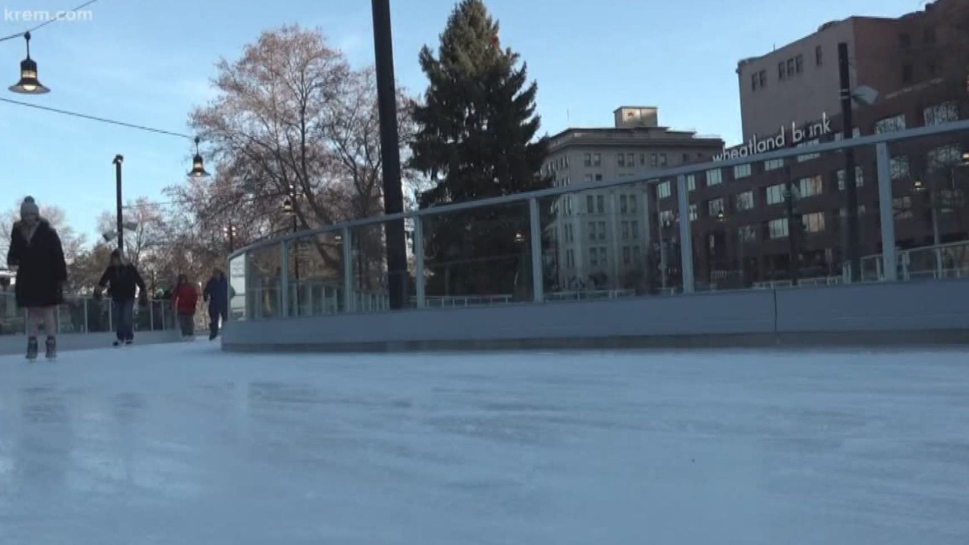 The Skate Ribbon officially opened on December 8, 2017.  It was a unique attraction Spokane shared with just a handful of other cities in the nation. In the first nine days of being open the ribbon had 11,195 visitors. The first month there were even more skaters.