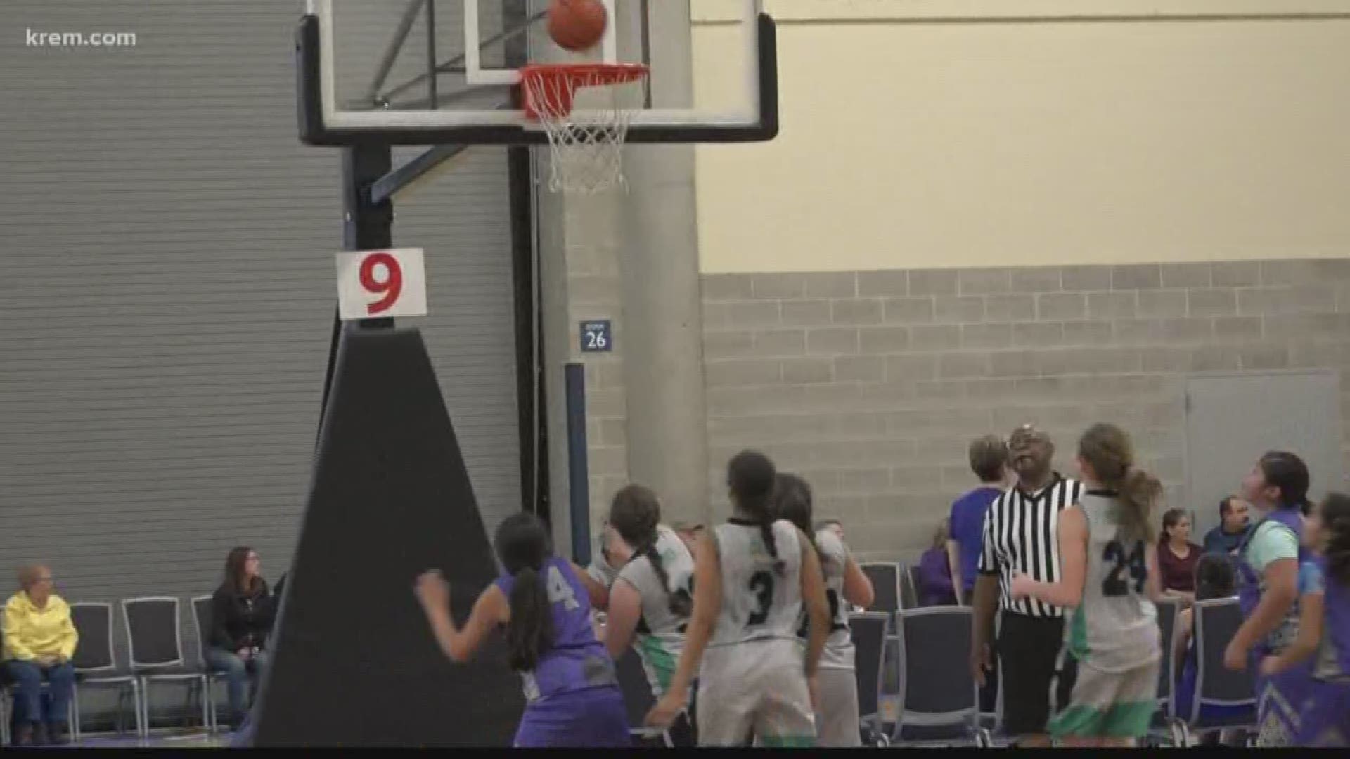 KREM 2 Reporter Shayna Waltower went to the Spokane Convention Center, where thousands of middle school basketball players converged for the state tournament.