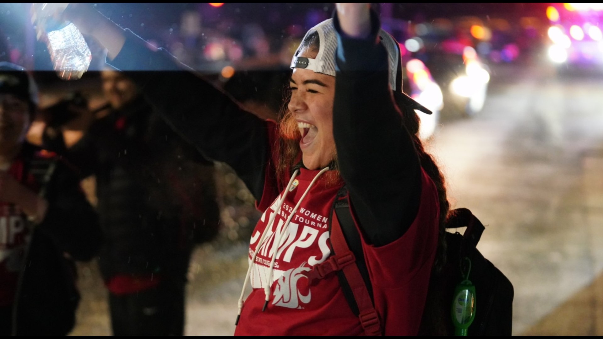 Hundreds of fans waited in freezing cold weather for the Cougs to return home to Pullman with the Pac-12 Championship trophy.