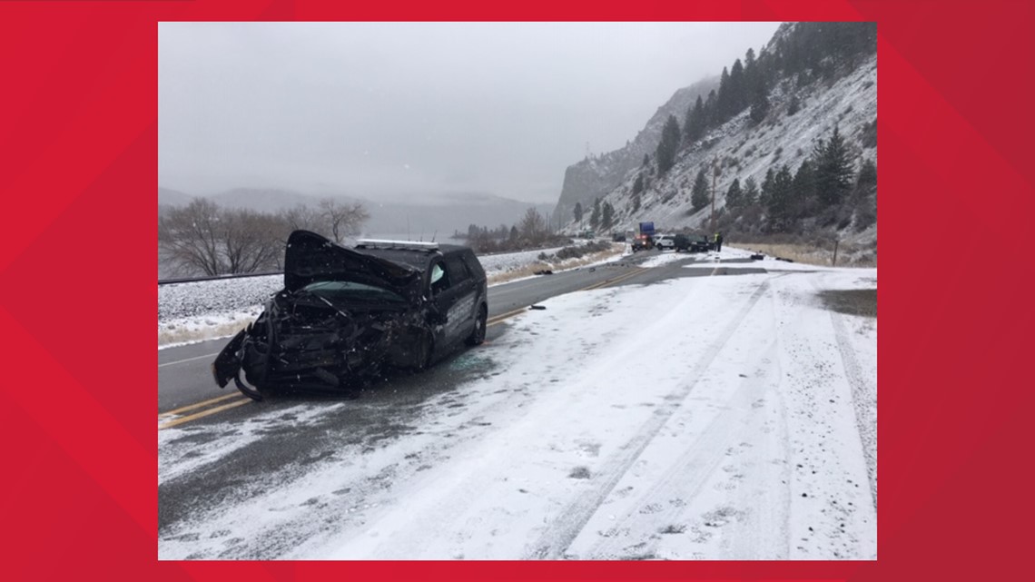 Crash involving Chelan Co. Sheriff's vehicle closes part of Highway 97