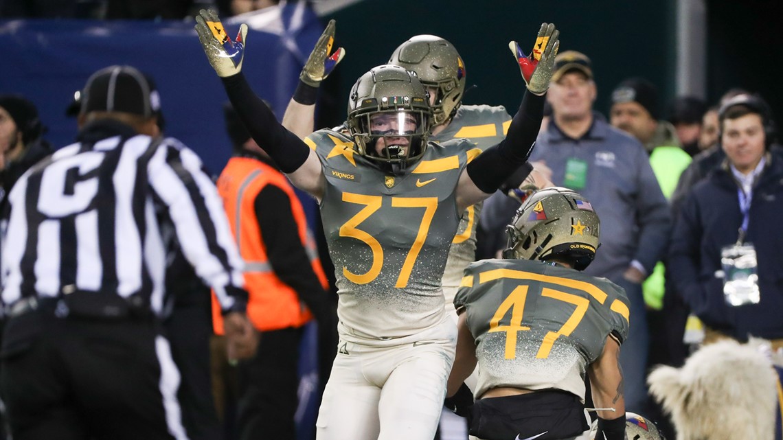 Army beats Navy 20-17 in double-overtime, wins 123rd Army-Navy game