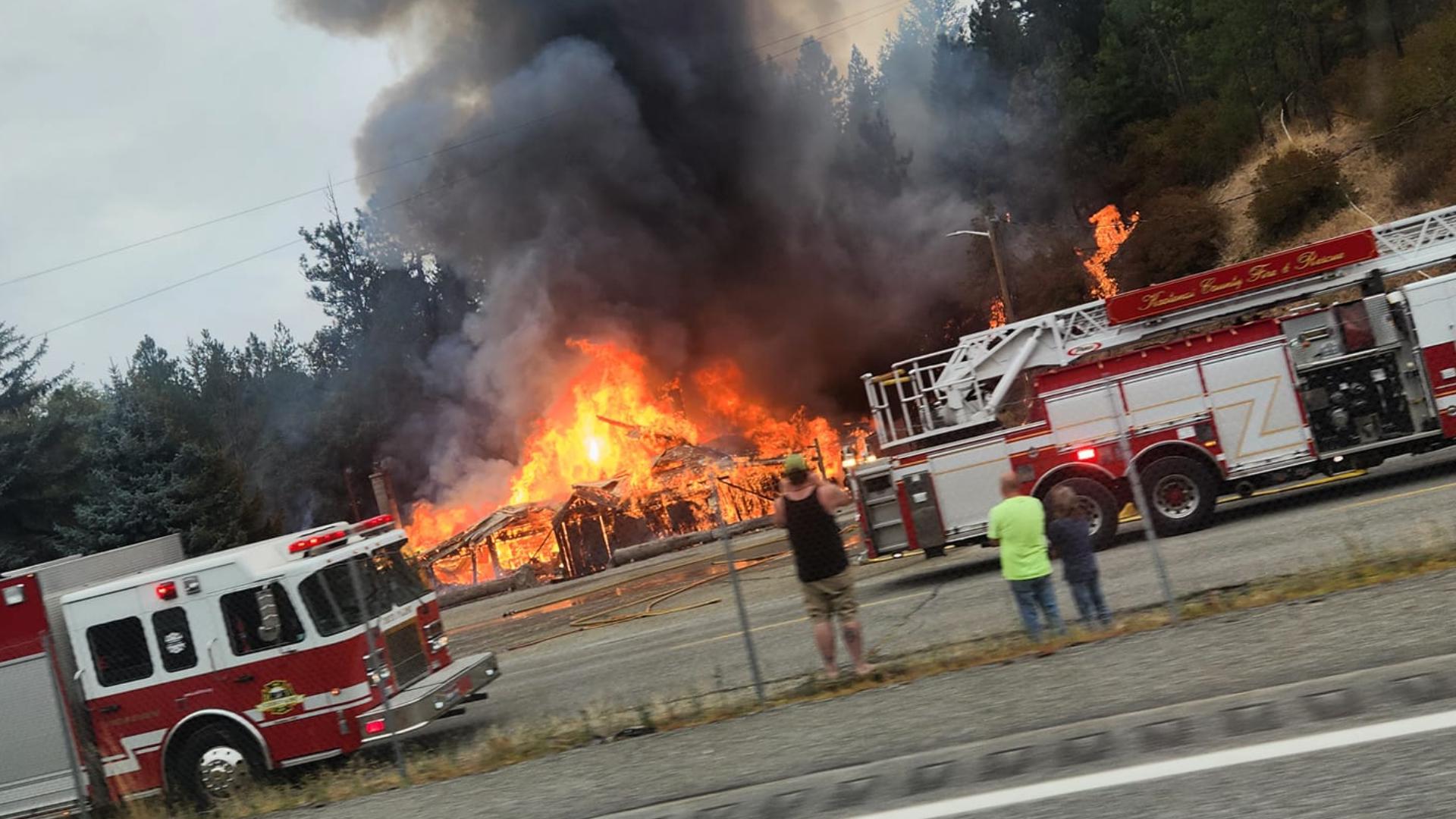 Big fire breaks out at Wolf Lodge Inn in Coeur d'Alene | krem.com