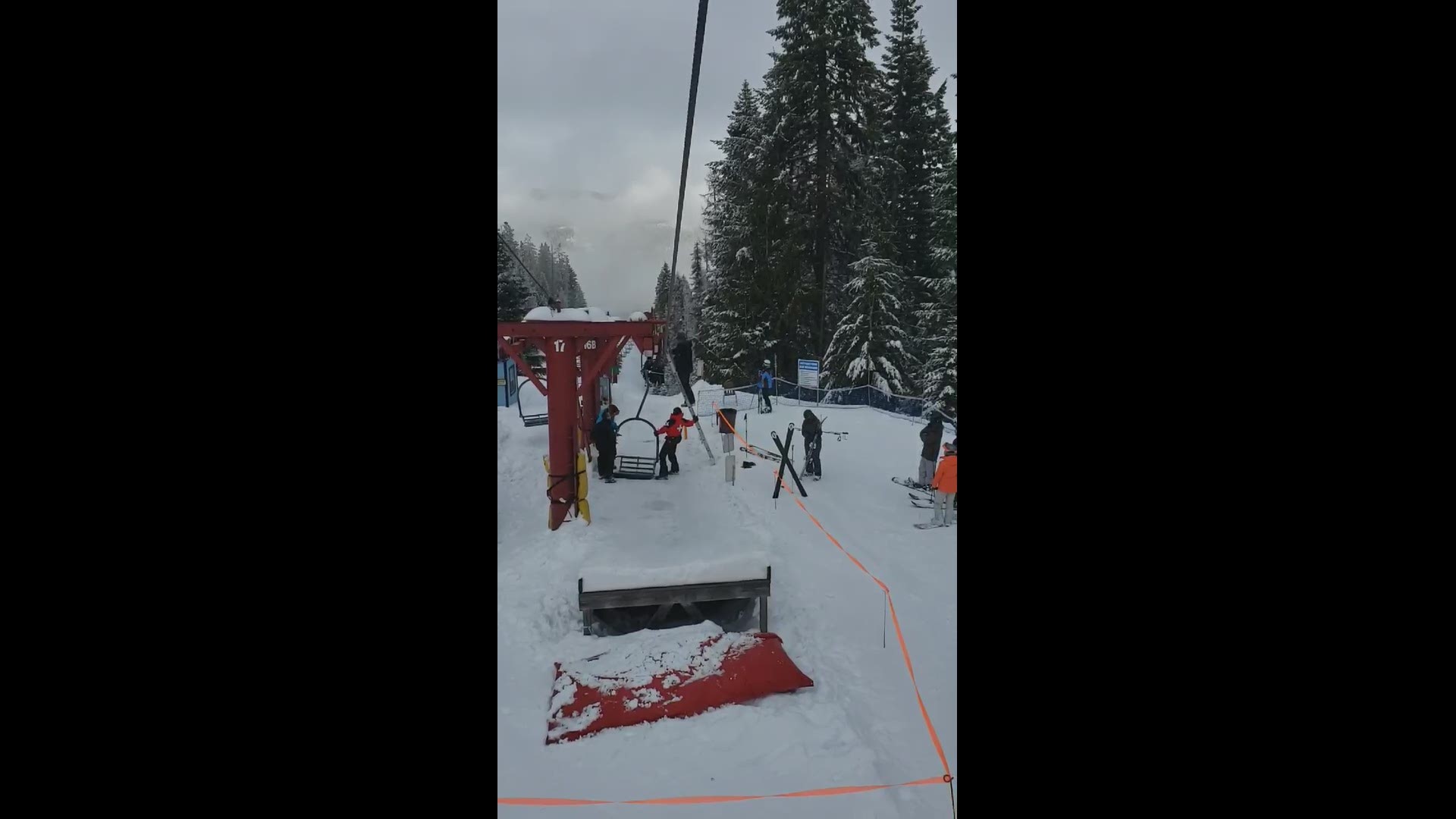 A chair fell from a lift at a Washington ski resort. Video from viewer Jamie Lunt
