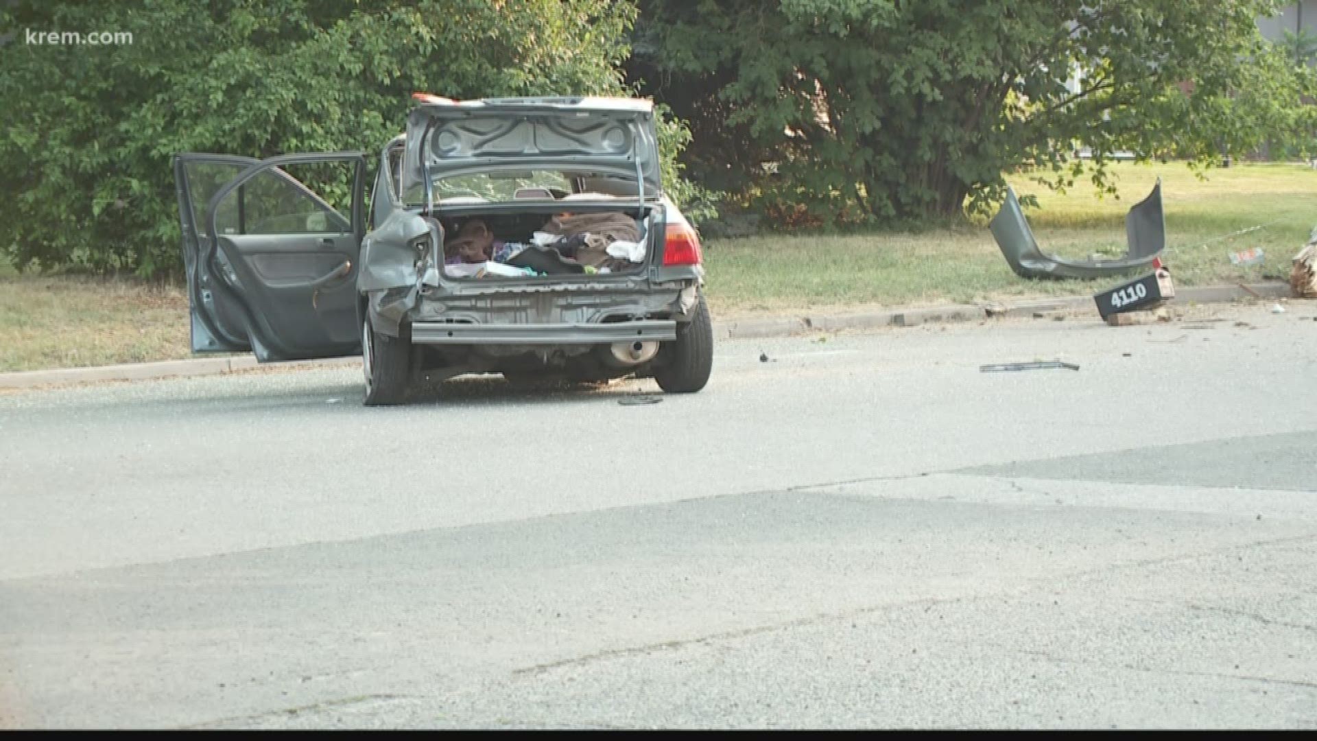 Homeowner reacts to car chase that ended outside her home (8-1-18)