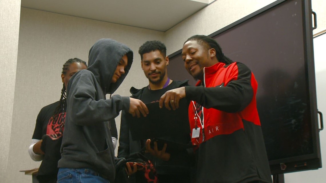 Students Graduate From 20-week Mentorship Program Through Spokane ...