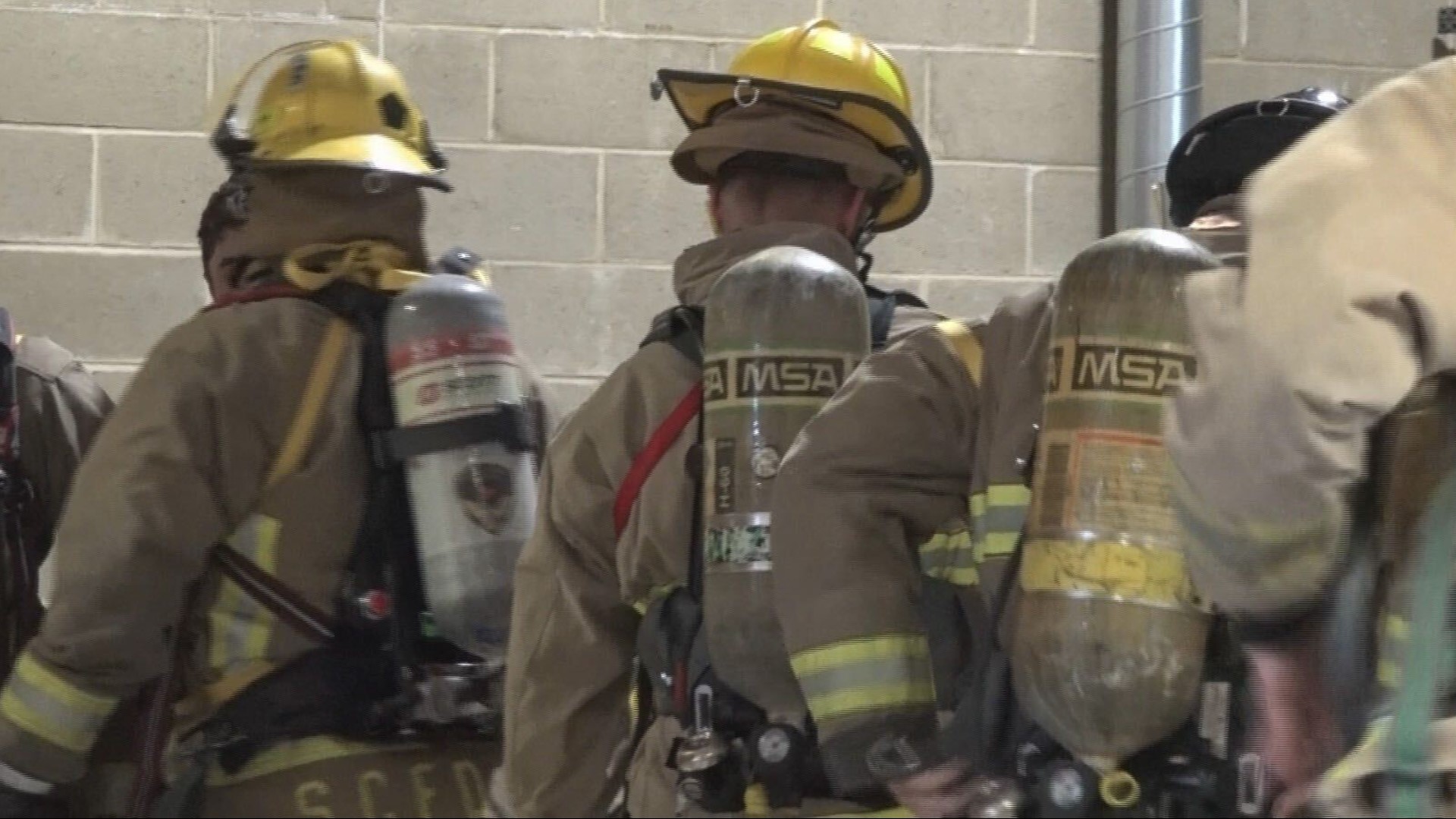 Firefighter recruits train to survive wildfire season krem