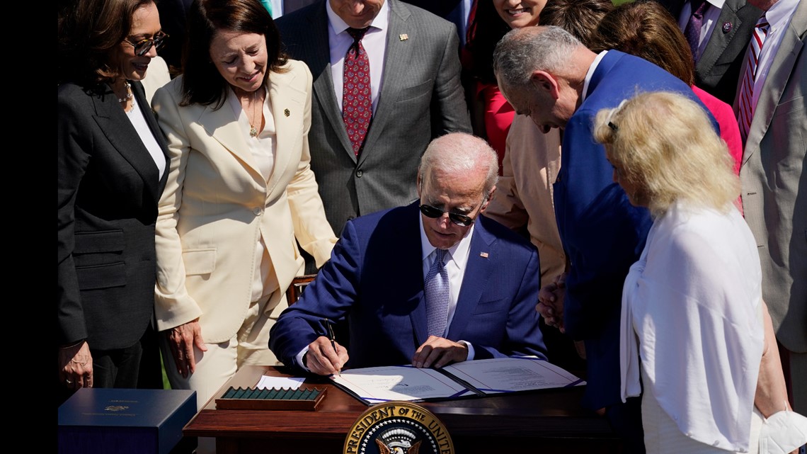 Biden signs $280B CHIPS act in bid to boost US-made computer parts