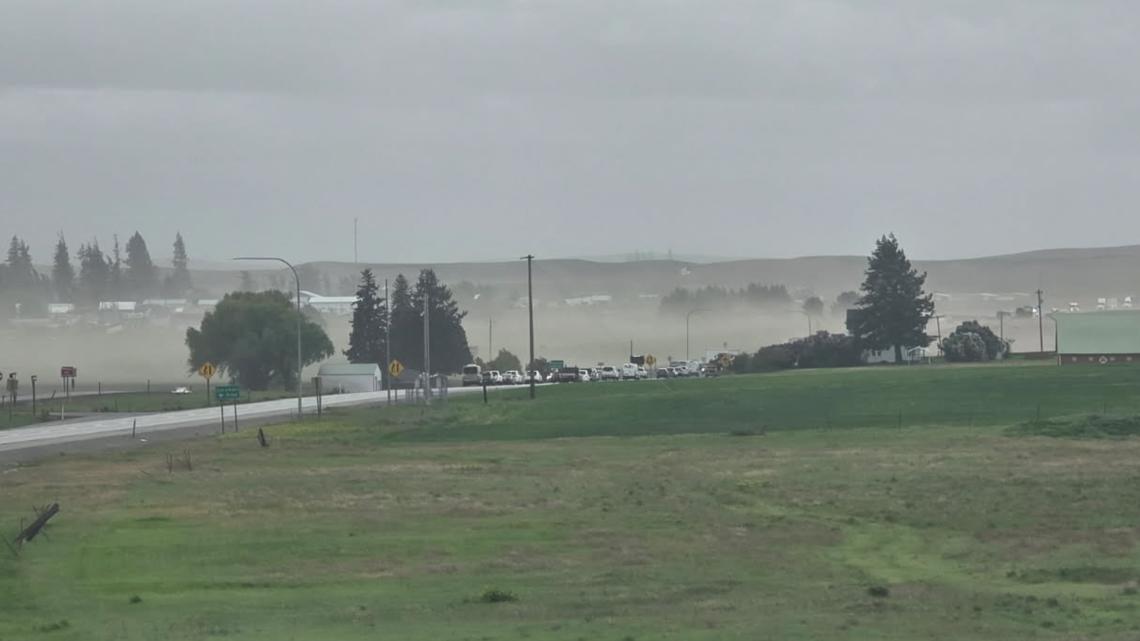 Highway 195 north of Spangle reopens after multi-car crash, heavy dust storm