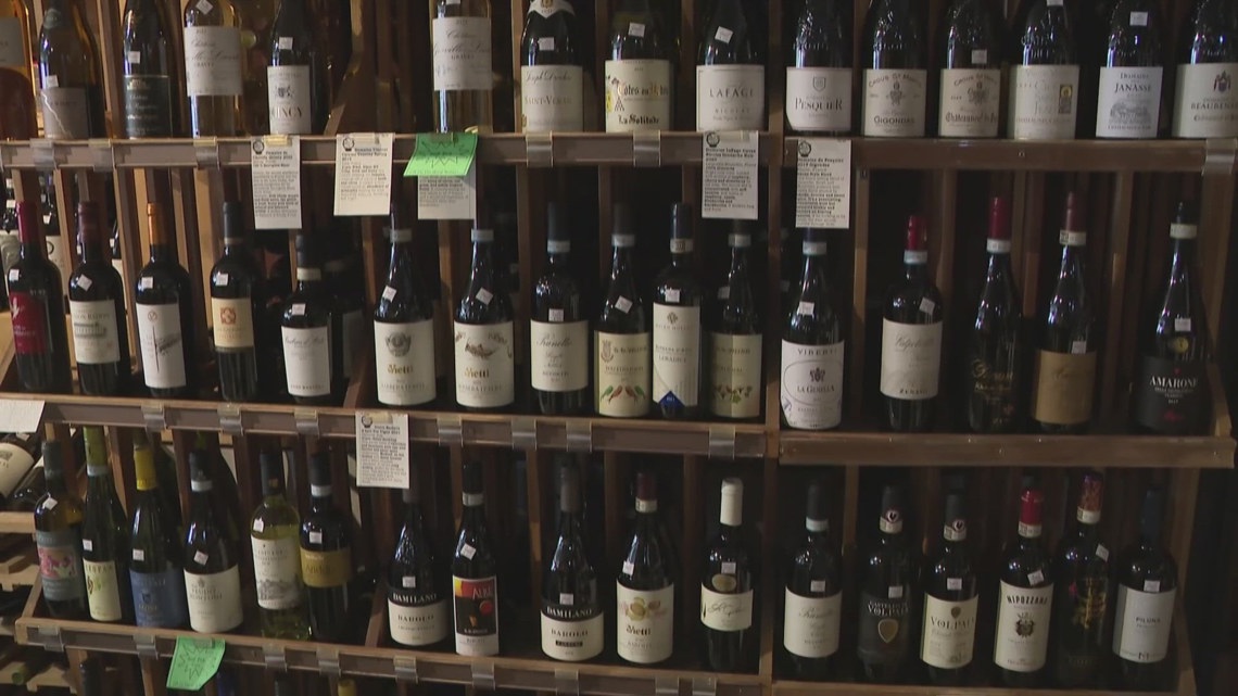 Women are more likely to choose wine from women winemakers, according to WSU research