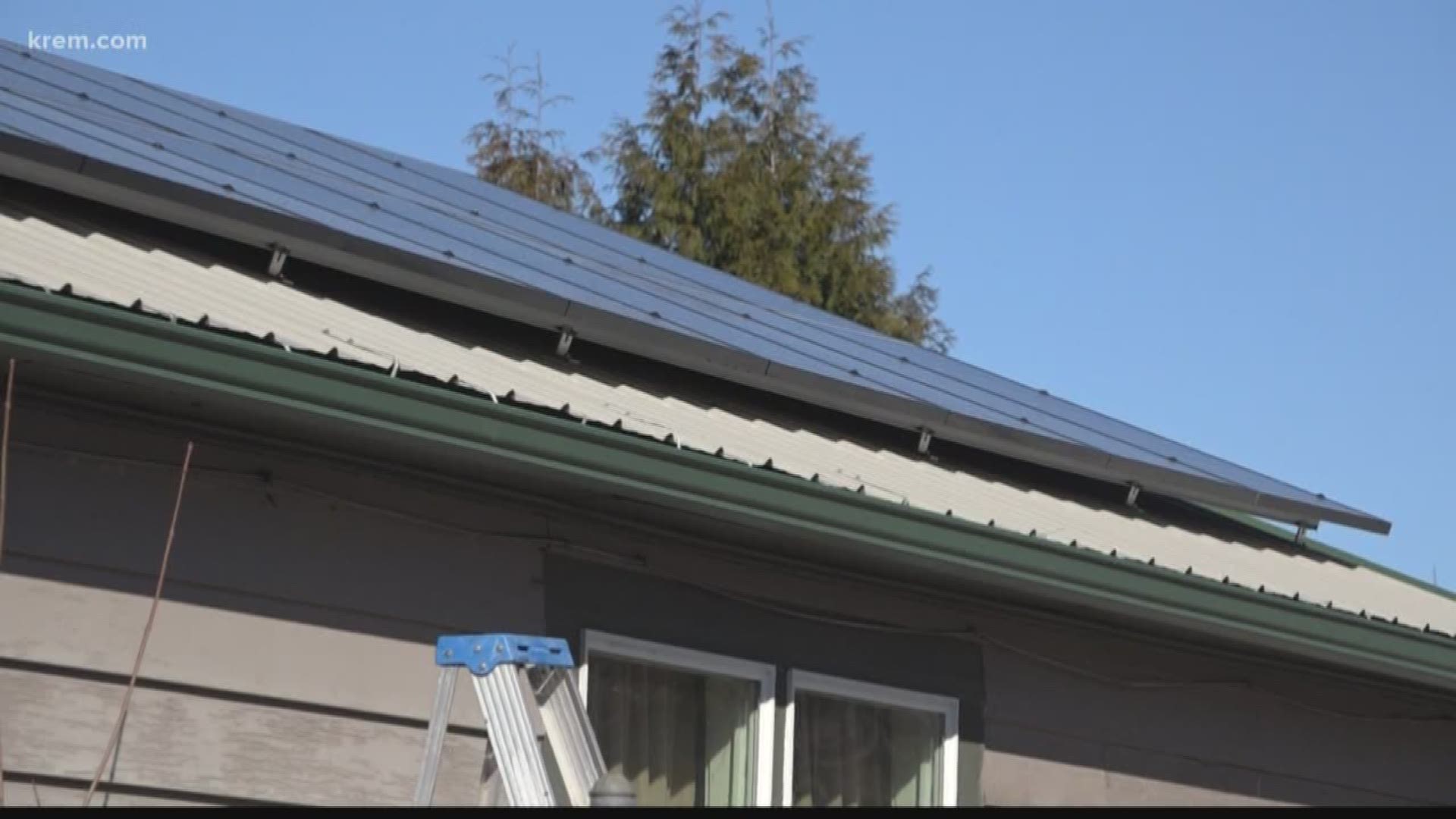 KREM Reporter Alexa Block spoke with a Spokane Valley resident who noticed higher fees after installing solar panels.