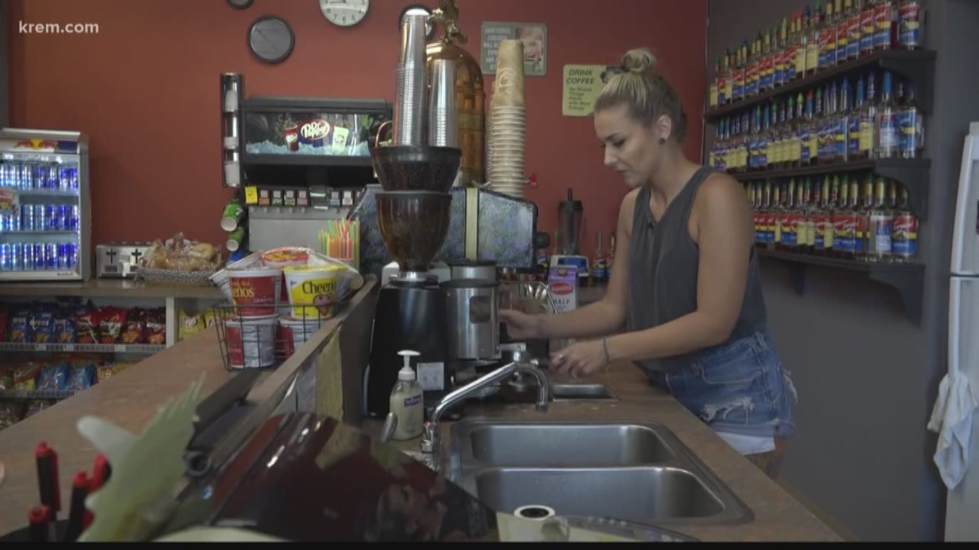 KREM's Nicole Hernandez spoke with a local coffee shop owner about the impact of Hoopfest on local businesses.