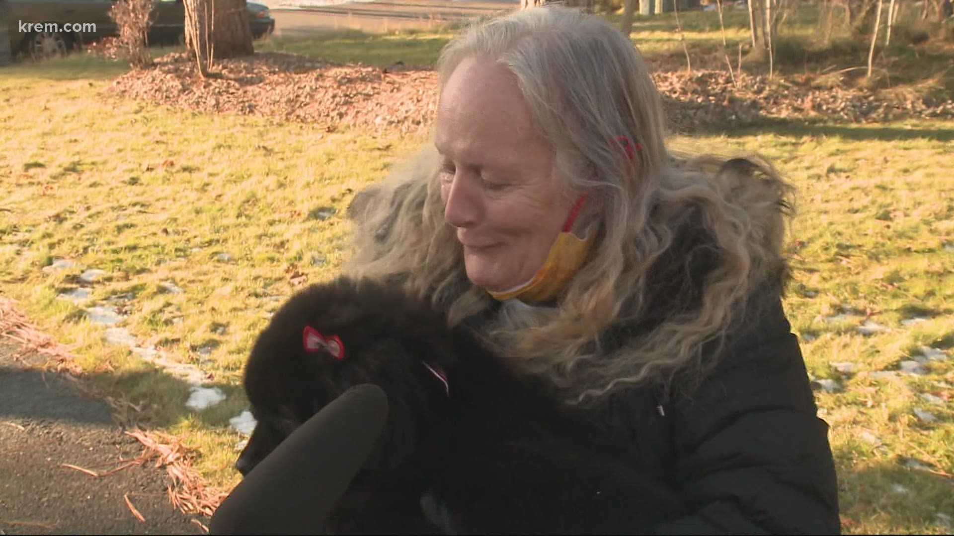 Nine Mile Falls Newfoundland breeder Becky Deakins gifted Jeanne Dixon a puppy after her story aired on KREM 2 News.