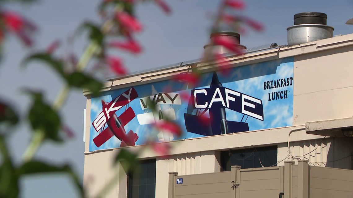 Skyway Cafe Hosting Benefit Car Show土曜日、スポケーンコミュニティカレッジで
