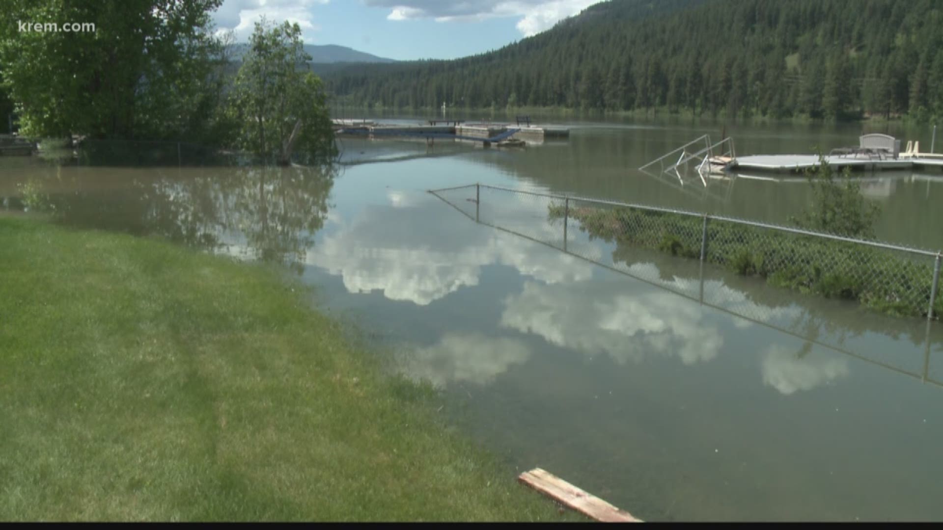 A woman who lives along the Pend Oreille River near Cusick is praising workers who kept her cabin from flooding. She says after the workers saw how close the water was to her home, they made protecting it their priority. (5-22-18)