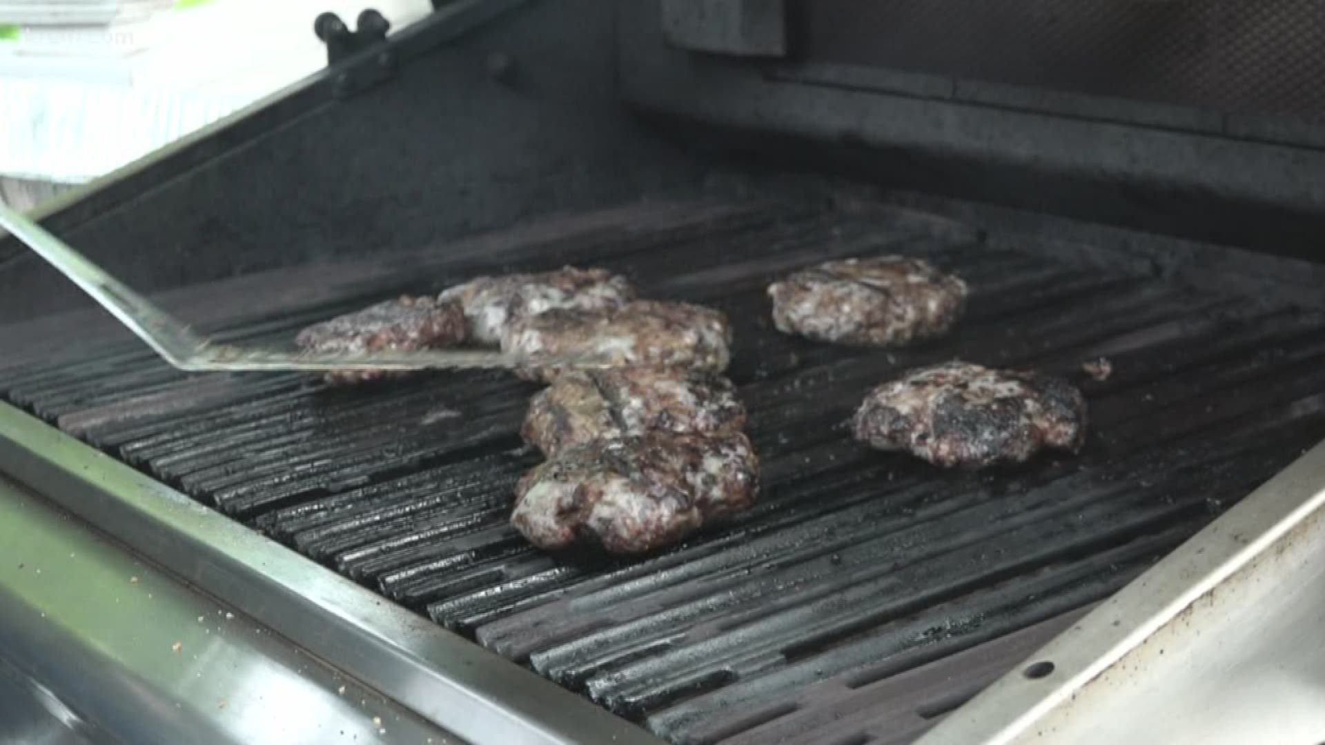 Tom Sherry gets us ready for the weekend with the forecast and this delicious burger recipe.