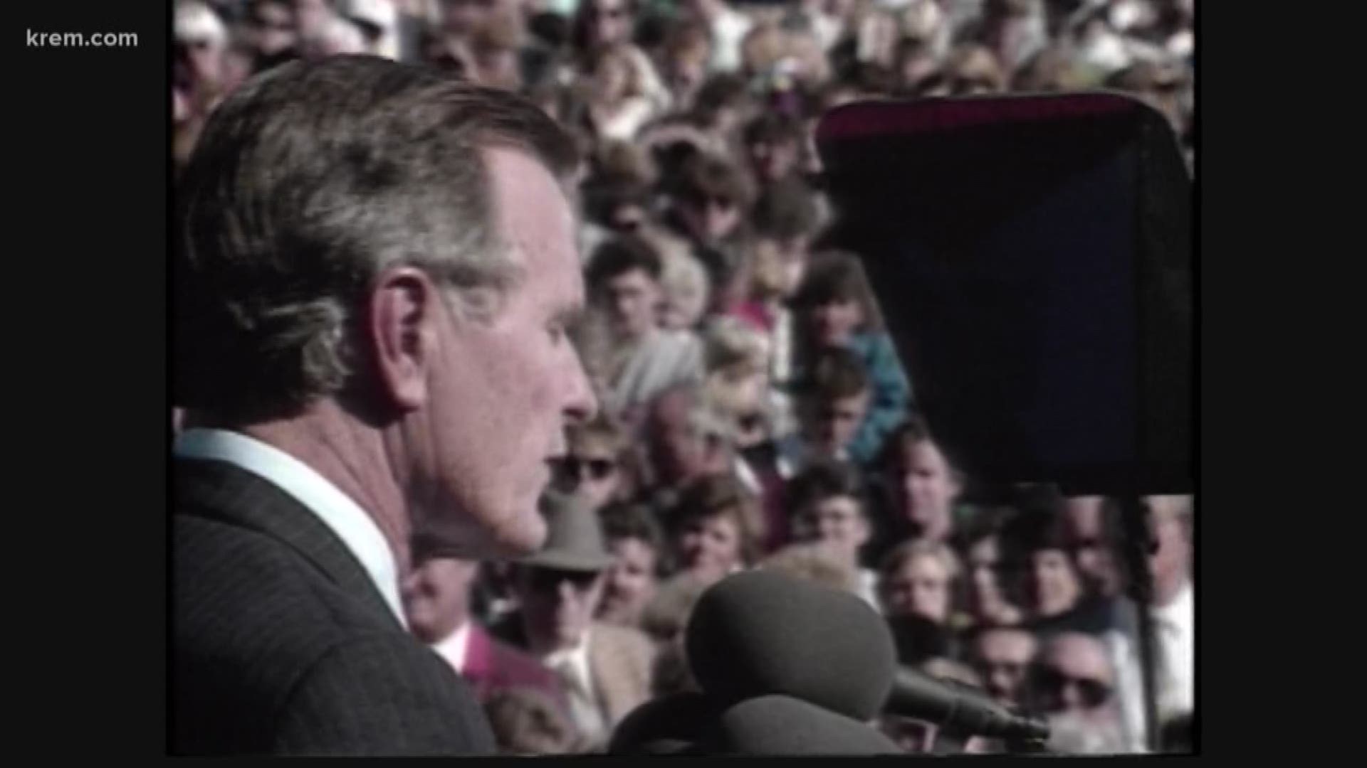 The newly elected 41st president brought with him bipartisanship as he stood with the new Democratic house speaker and Spokane Native Tom Foley. Bush spoke highly of Foley.