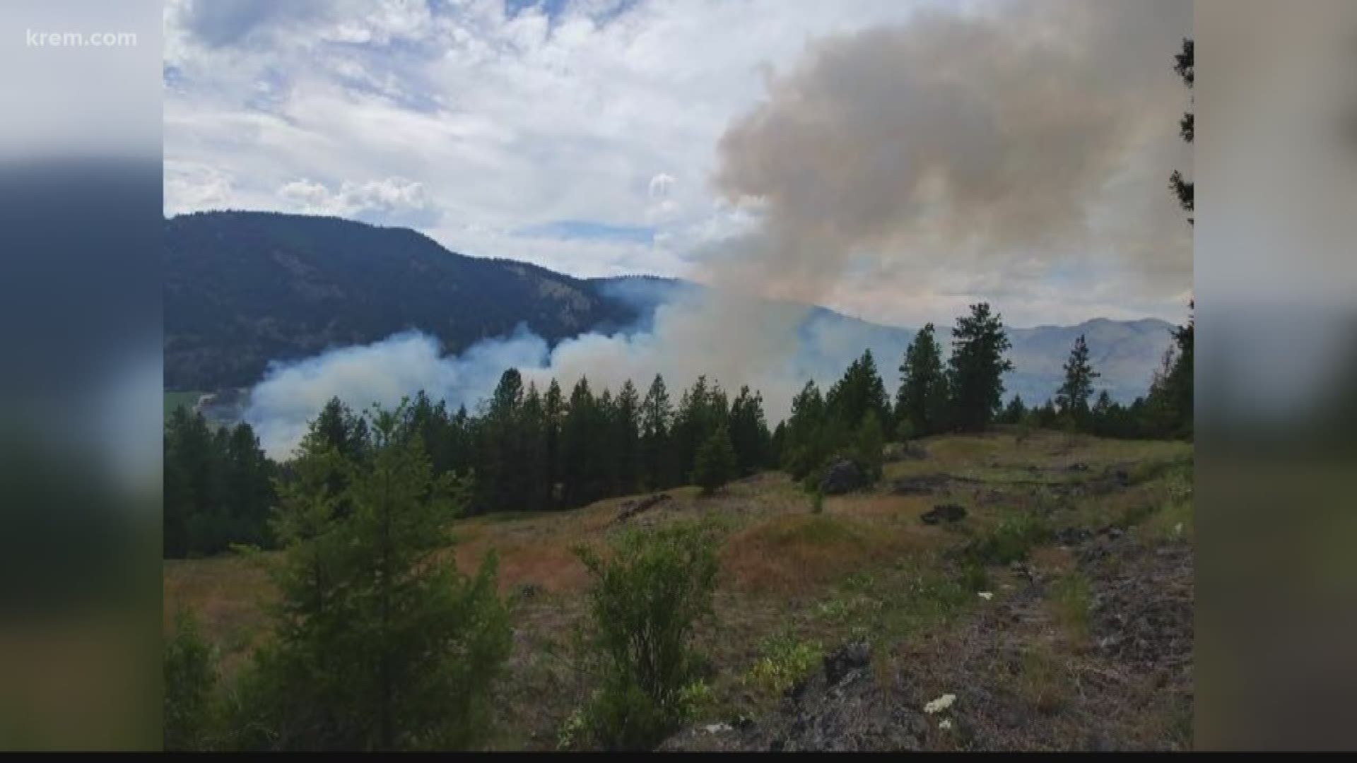 Level 3 evacuations ordered due to fire near Canadian border