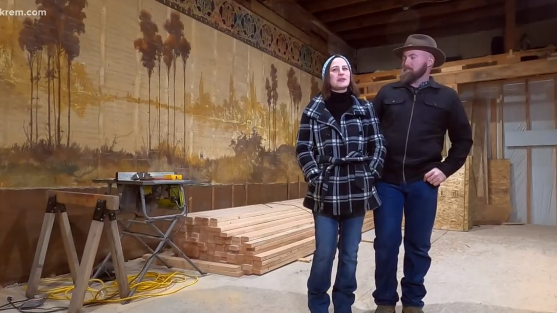 Okanogan couple shares plans weeks later after finding mural - Vimarsana News