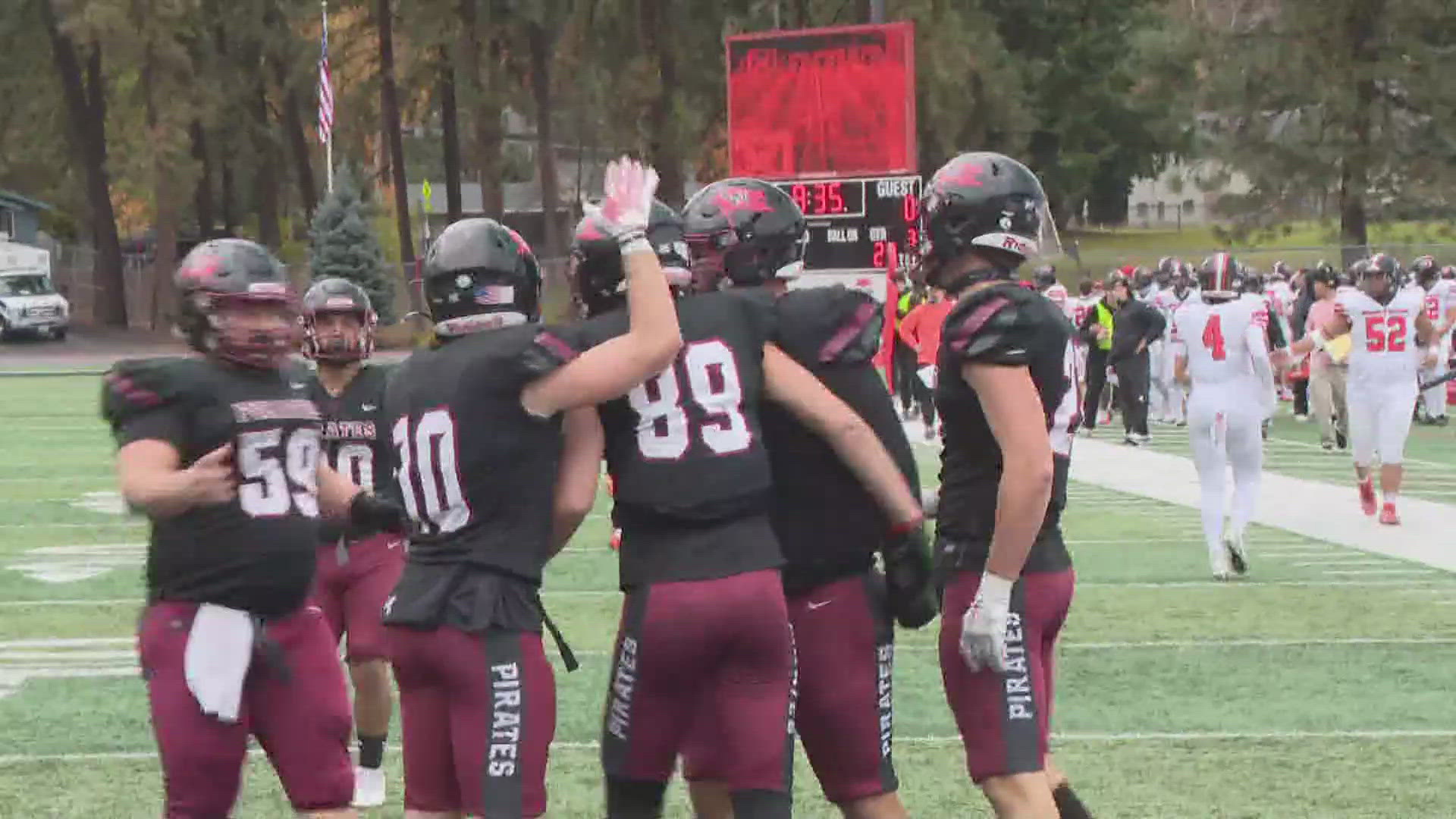 Records were broken as Whitworth players stunned Lewis and Clark the at the Pine Bowl.