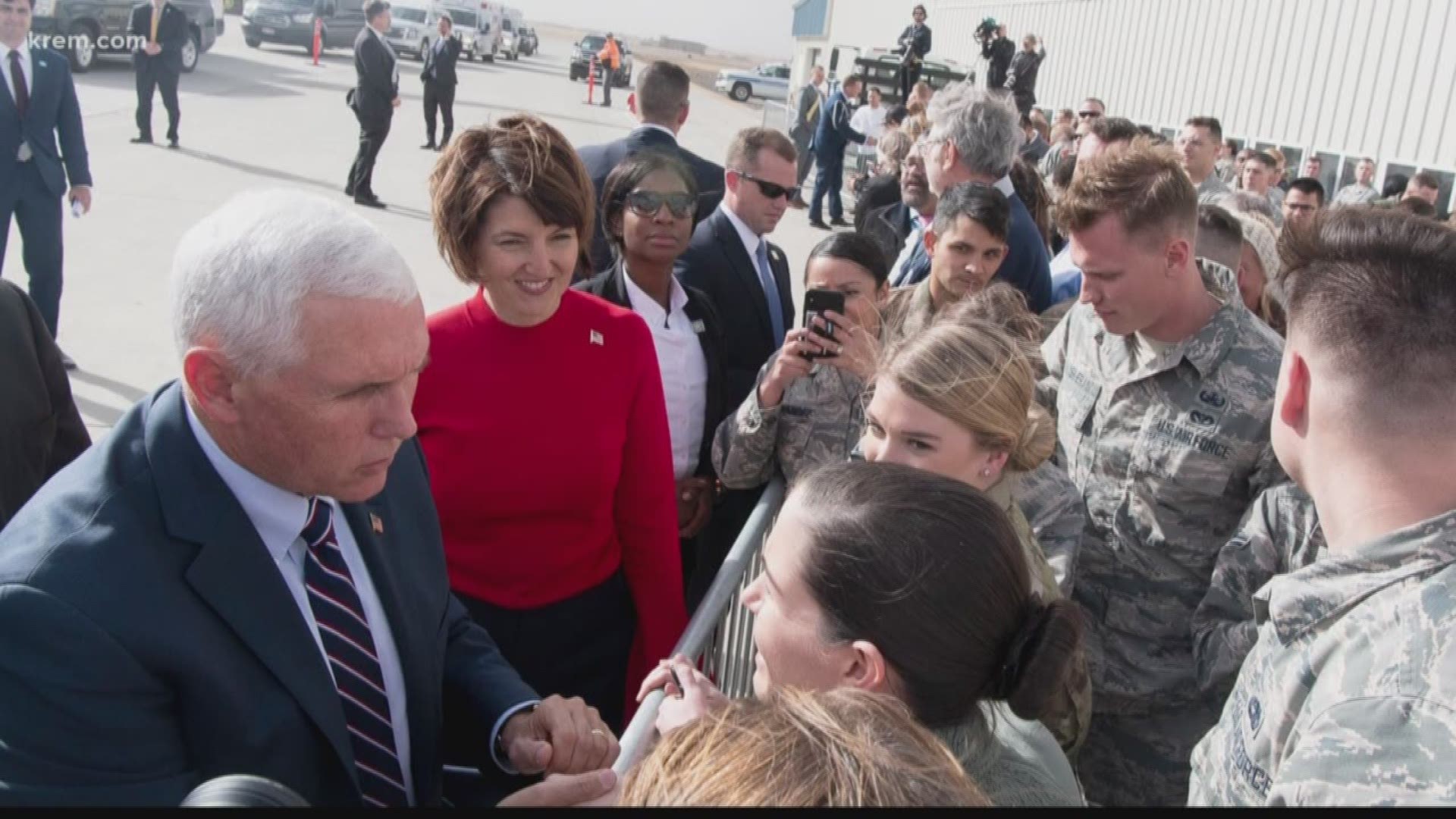 Pence air force costs 6 p.m. (10/03/18)