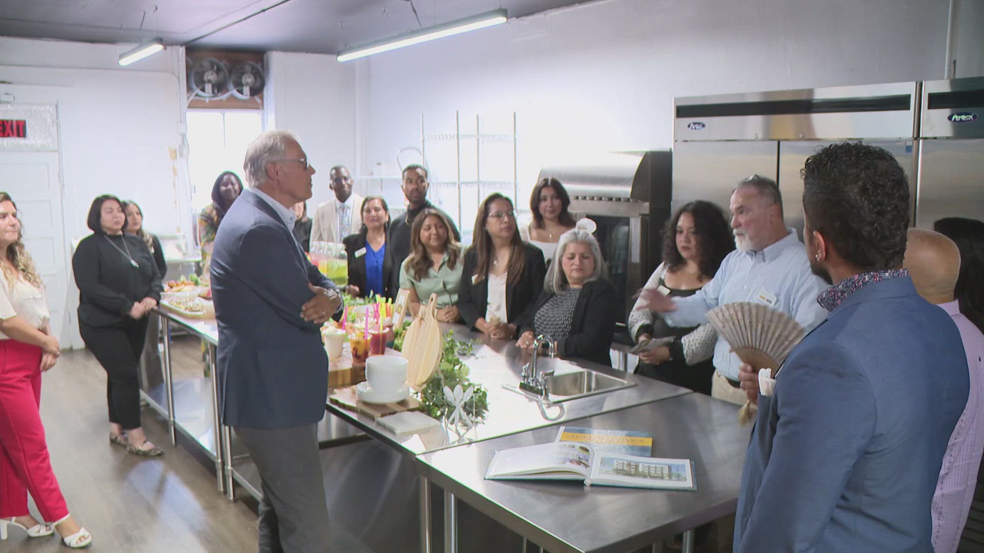 Governor Inslee visits Spokane and talks with local organization, Latinos En Spokane, about the work they are doing to help the Latino community.