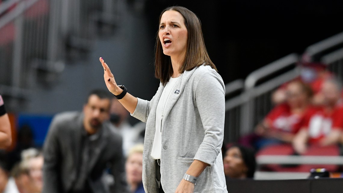Gonzaga coach Lisa Fortier candidate for Coach of the Year | krem.com