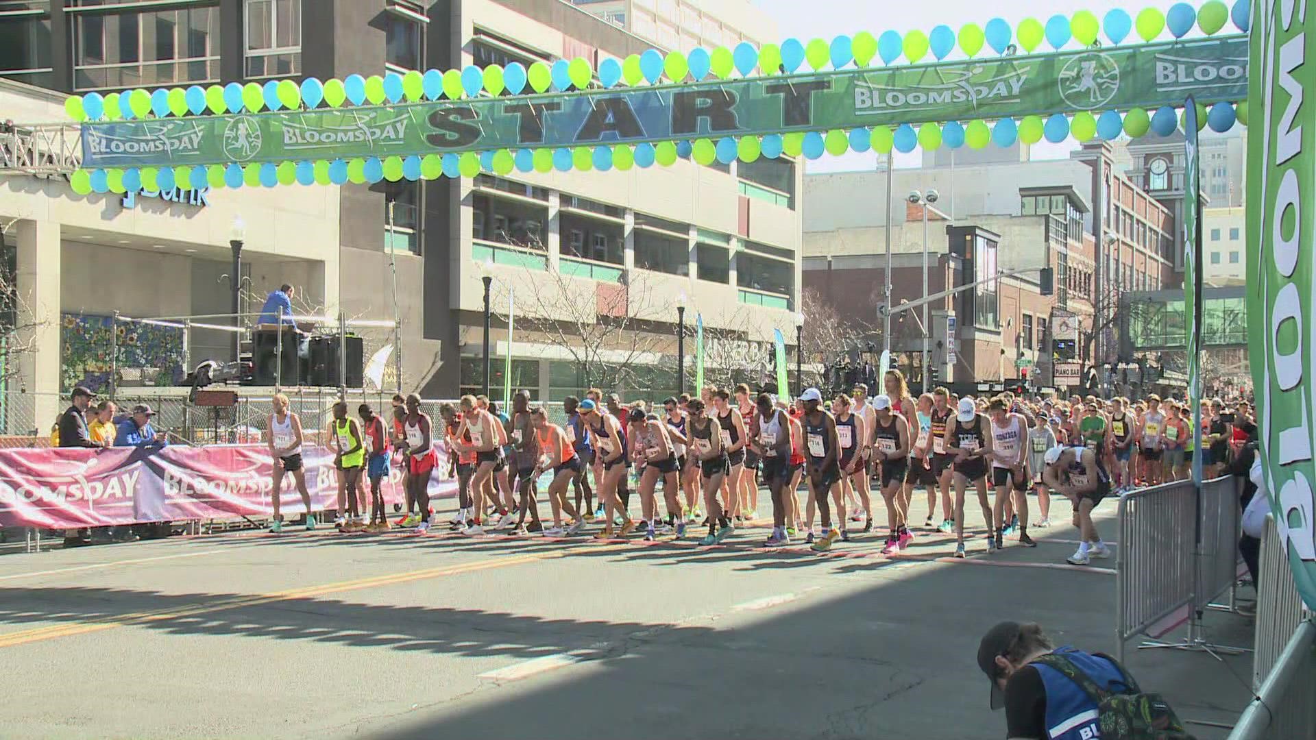 Watch runners as they get started at Bloomsday 2022.