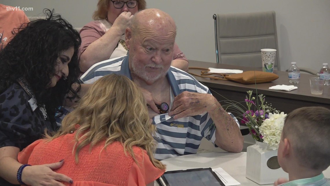 Arkansas widow hears husband's heartbeat again through his donor - Vimarsana News