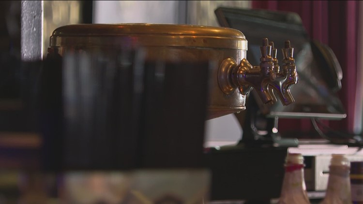 Owner of popular Boise bars boycotts draft beer over liquor license bill