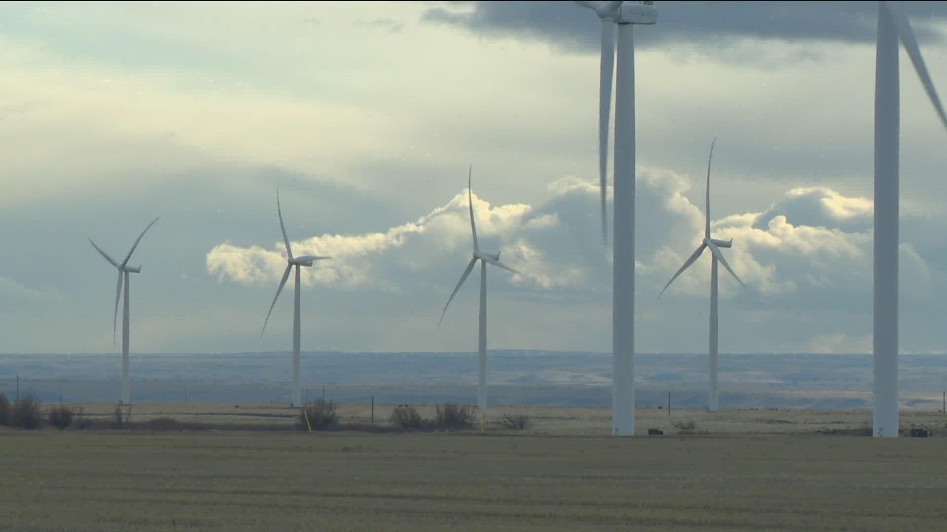 The BLM's preferred alternative for the Lava Ridge Wind Project decreases the number of turbines from 400 to 241 and caps the height of the turbines at 660 feet.