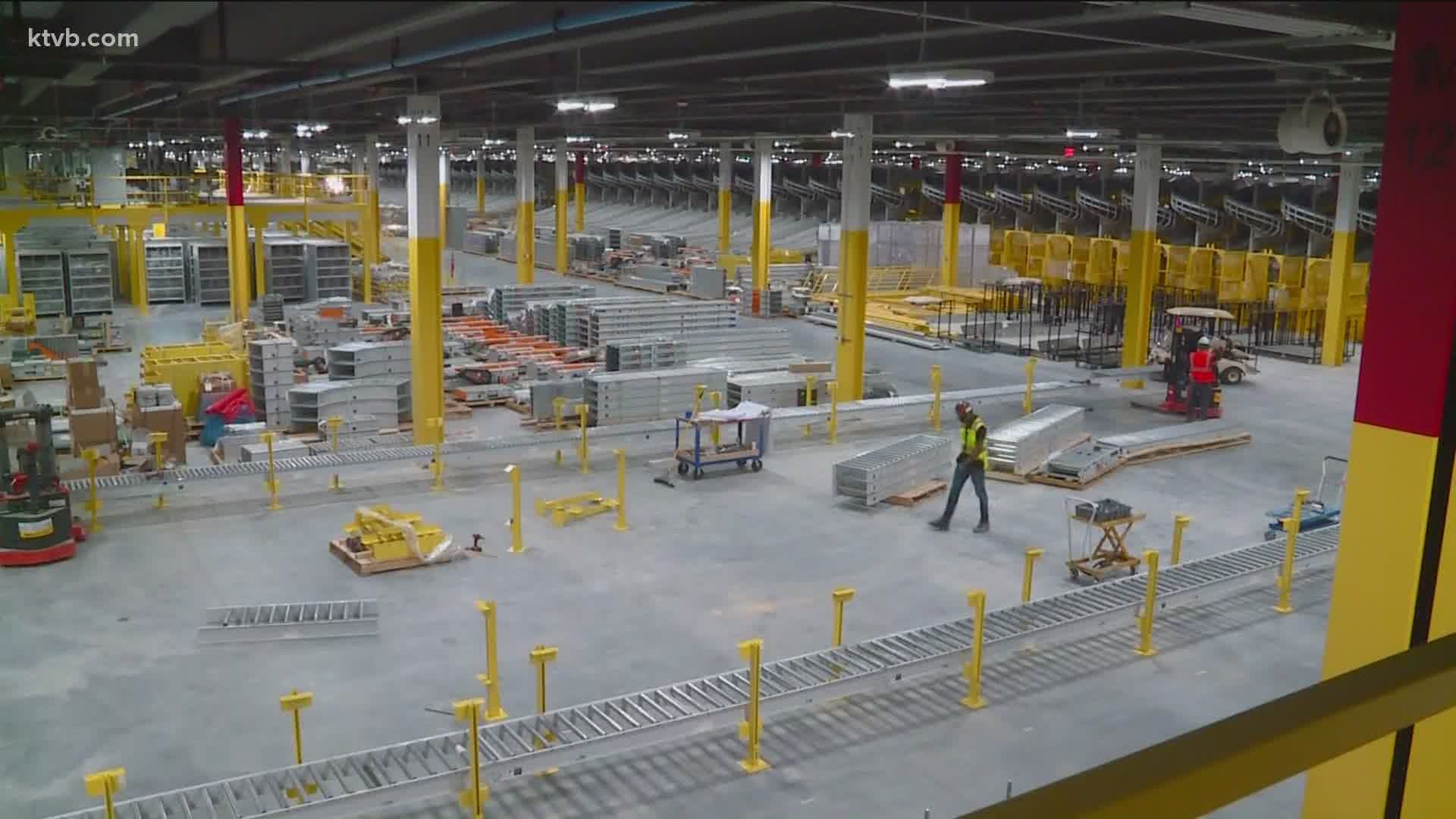 Here's what the inside of Amazon's Nampa fulfillment center looks like