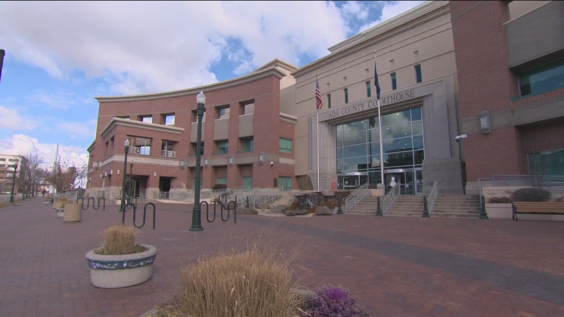Judge Hippler orders jury summons and questionnaires for upcoming Ada County trial, aiming for neutral jurors amid concerns about pretrial publicity.