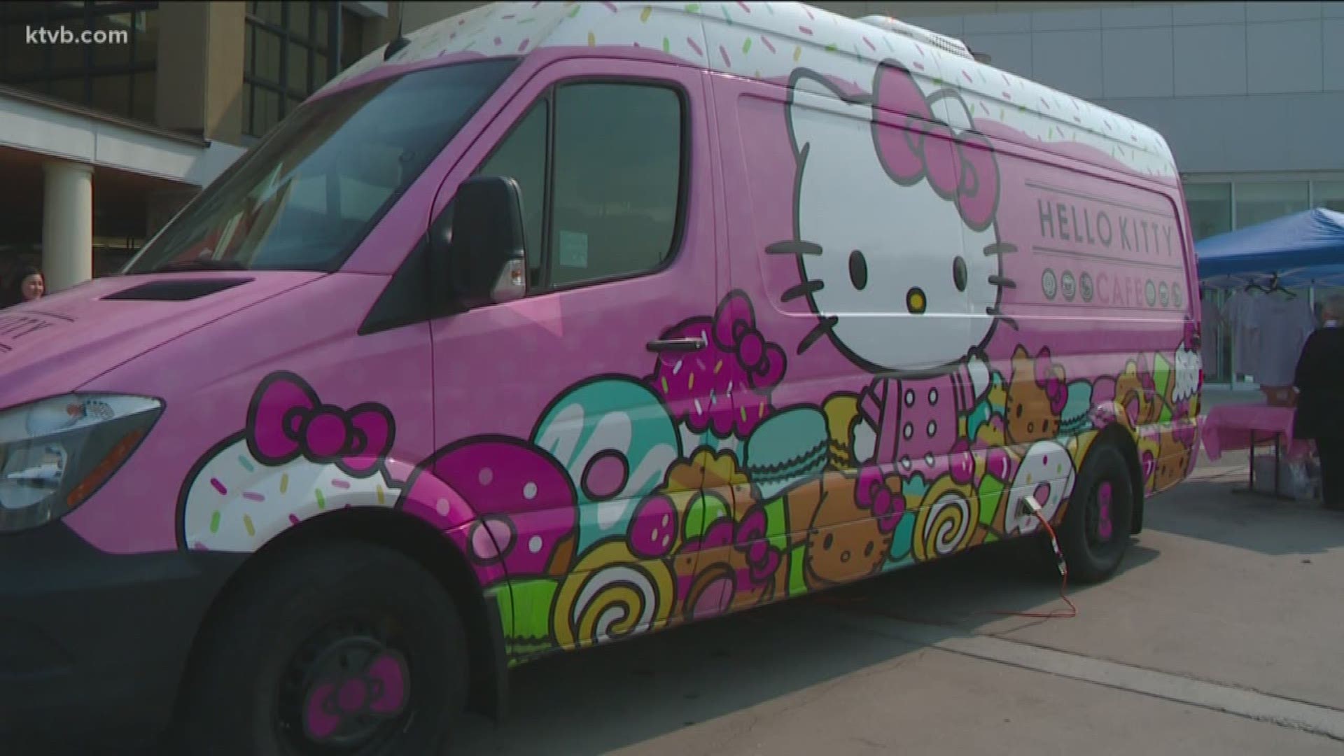 Hello Kitty Cafe Truck in Spokane