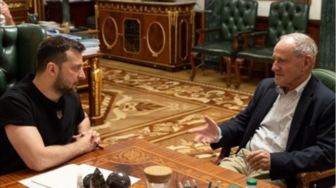 Sen. Risch meets with President Zelenskyy in Ukraine - Vimarsana News