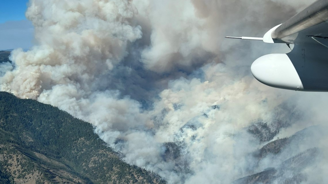Elkhorn Fire burns more than 25,000 acres near Salmon River