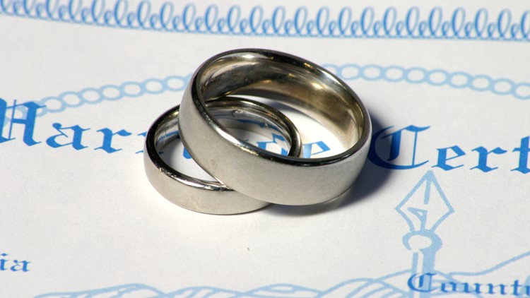 Fact-checking claims about Tennessee proposed marriage bill and child age