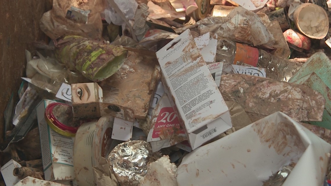 Verify Dumpster diving for makeup at Ulta?