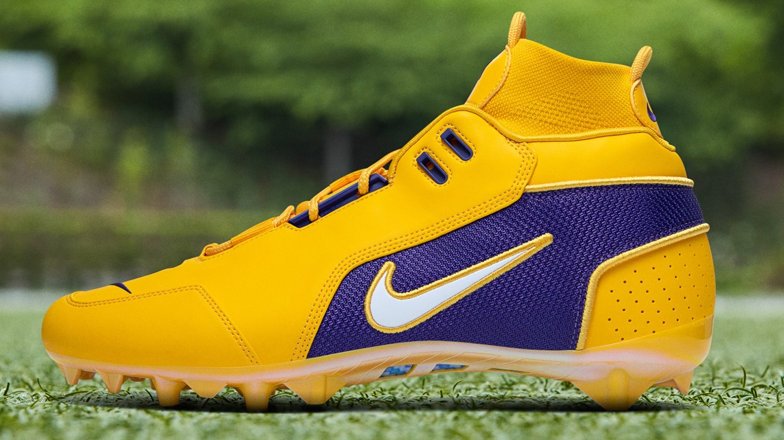 obj football shoes