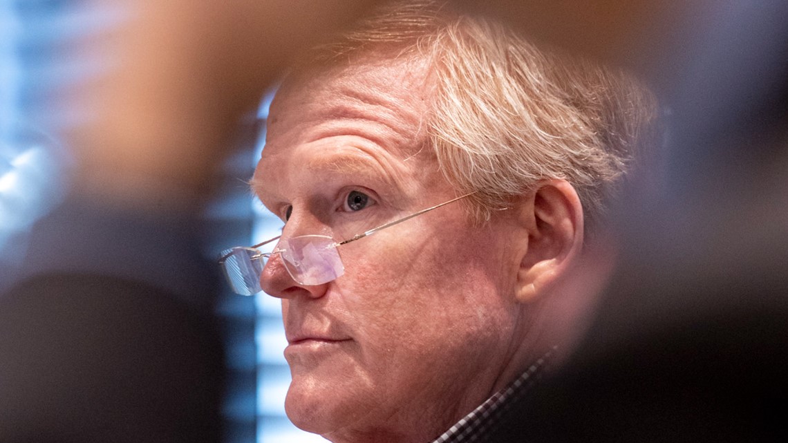 Paralegal angry by Alex Murdaugh's theft, knew he loved family