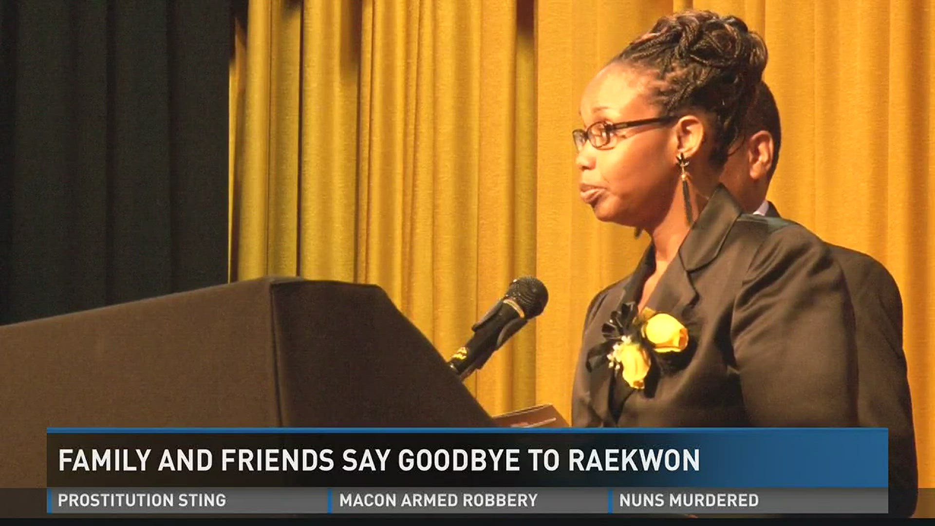 Family, friends say goodbye to Raekwon Smith